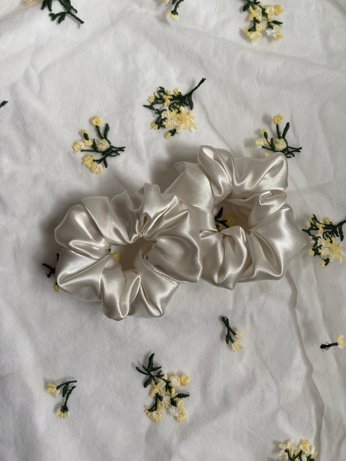 Ivory Scrunchie